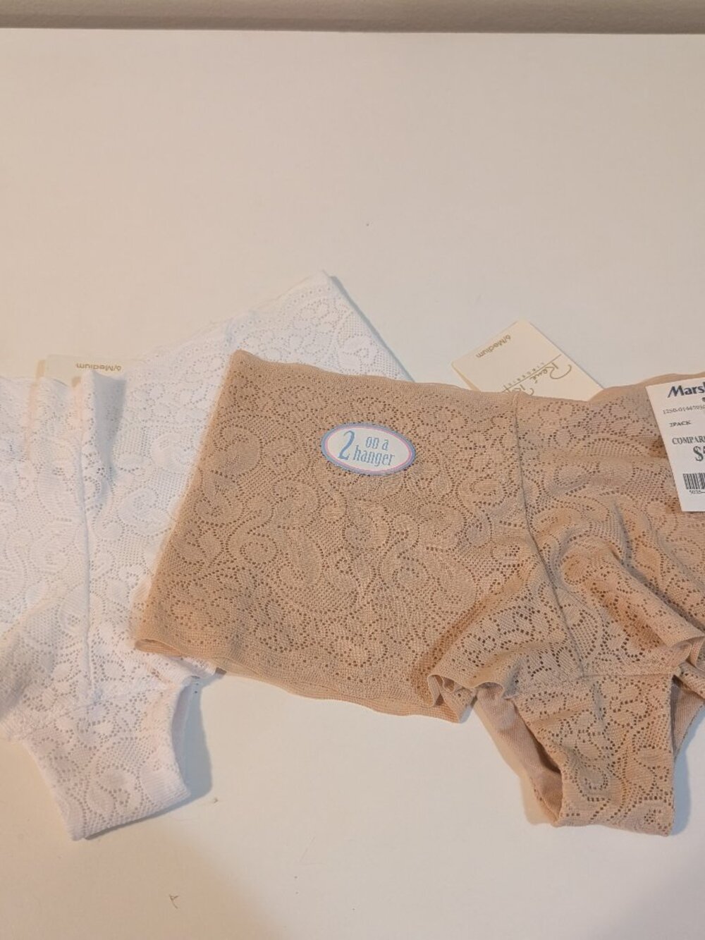 Womens lace boyshort panties, size 6/Medium; qty 2